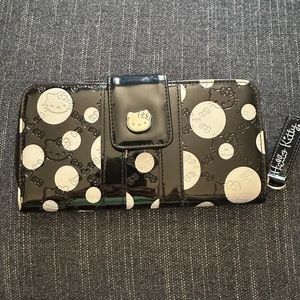 Loungefly Hello Kitty Polkadot Wallet